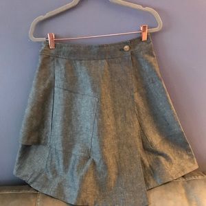 Gray A-Line Skirt. Front Pockets.  Back Flap.